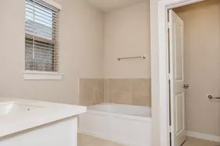 3602 Atlas Point, Angleton, TX 77515 - Photo 10