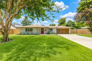 1939 Wycliffe Dr, Houston, TX 77043 - Photo 2