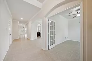 2706 Park Springs Dr, Pearland, TX 77584 - Photo 2