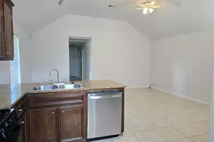 4405 Brinkley St, Houston, TX 77051 - Photo 6