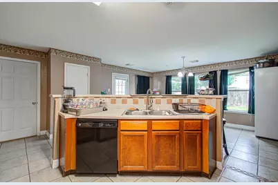 9915 Victoria Grove Lane, Houston, TX 77075 - Photo 12