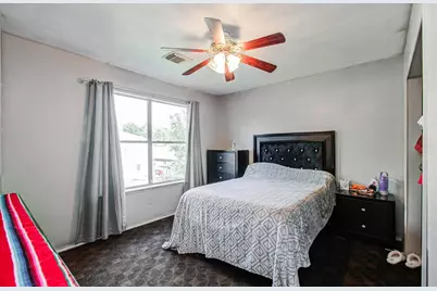 9915 Victoria Grove Lane, Houston, TX 77075 - Photo 18
