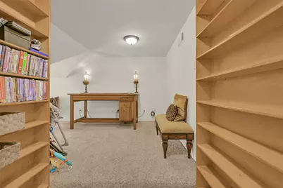 1501 W Castlewood Avenue, Friendswood, TX 77546 - Photo 32