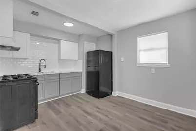 3613 Crane Street, Houston, TX 77026 - Photo 8