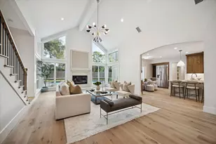 5665 Pine Forest Rd, Houston, TX 77056 - Photo 10