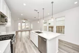 22122 Strathfield Cir, Cypress, TX 77433 - Photo 14