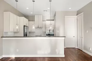 1107 Studer St, Houston, TX 77007 - Photo 10