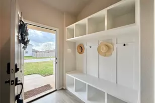 13051 Clear View Dr, Willis, TX 77318 - Photo 4