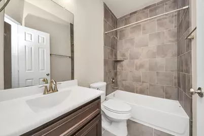 10606 Shadow Elm Court Court, Houston, TX 77043 - Photo 34