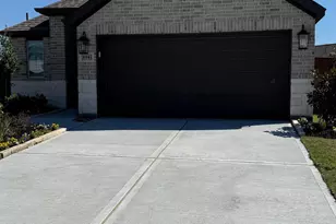 8943 Red Wolf Pl, Manvel, TX 77578 - Photo 2