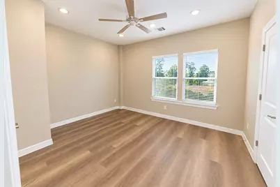 3248 Creekmont Drive, Houston, TX 77091 - Photo 20