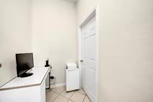 1922 Makenna Ln, Houston, TX 77049 - Photo 20
