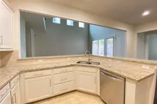 9510 S Cedarpost Square St, Houston, TX 77055 - Photo 10