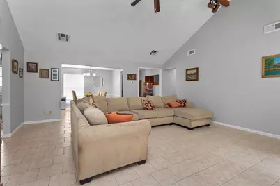 445 Augusta Drive, Huntsville, TX 77340 - Photo 14