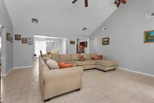 445 Augusta Dr, Huntsville, TX 77340 - Photo 14