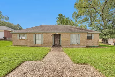 445 Augusta Drive, Huntsville, TX 77340 - Photo 2