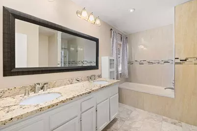 8227 Squires Place Drive, Houston, TX 77083 - Photo 20