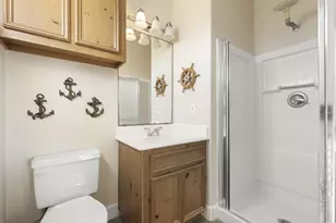 210 Fathom Dr, Freeport, TX 77541 - Photo 18