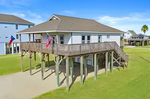 210 Fathom Dr, Freeport, TX 77541 - Photo 6