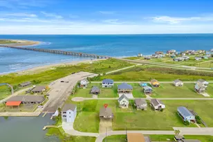 210 Fathom Dr, Freeport, TX 77541 - Photo 28