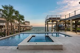 1311 Oahu Dr, Tiki Island, TX 77554 - Photo 4