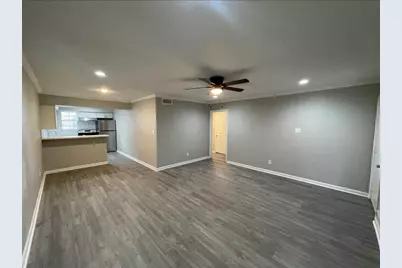 9711 Linkmeadow Lane #10, Houston, TX 77025 - Photo 4