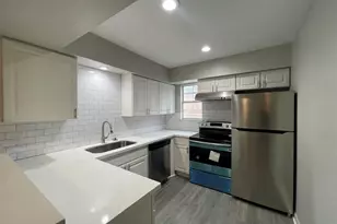 9711 Linkmeadow Ln, Houston, TX 77025 - Photo 1