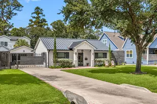 1054 Gardenia Dr, Houston, TX 77018 - Photo 2