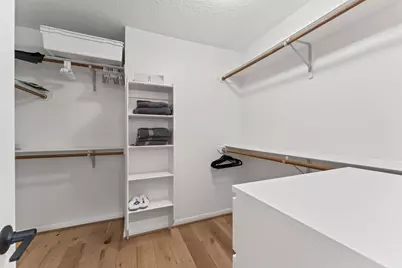 7 S Avonlea Circle, The Woodlands, TX 77382 - Photo 22