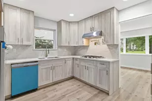 15215 Parkville Dr, Houston, TX 77068 - Photo 10
