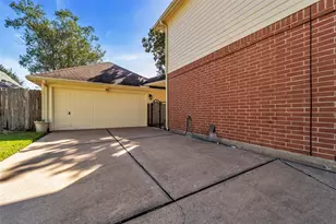 1344 Coleman Boylan Dr, League City, TX 77573 - Photo 6