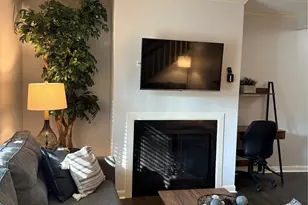 732 Memorial Mews St, Houston, TX 77079 - Photo 2