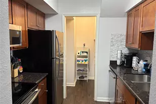 732 Memorial Mews St, Houston, TX 77079 - Photo 12