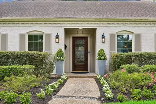 315 Fawnlake Dr, Houston, TX 77079 - Photo 2