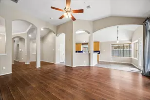 3211 Ivory Pointe Dr, League City, TX 77573 - Photo 8