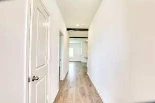 407 Magnolia St, Richwood, TX 77566 - Photo 4