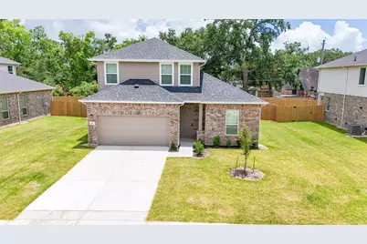 407 Magnolia Street, Richwood, TX 77566 - Photo 1