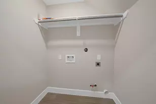 2504 W Tidwell Rd, Houston, TX 77091 - Photo 18