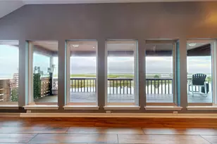 925 Bonita St, Bayou Vista, TX 77563 - Photo 10
