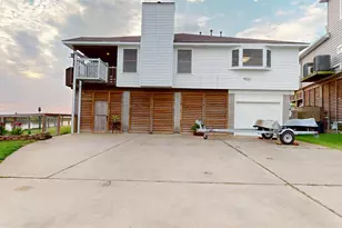 925 Bonita St, Bayou Vista, TX 77563 - Photo 34