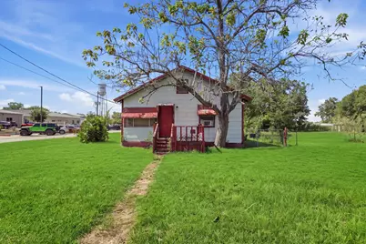 401 N William Barnett Ave, Cleveland, TX 77327 - Photo 1