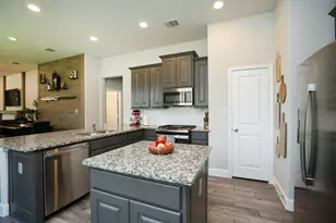 19107 Friesian Stallion Ln, Tomball, TX 77377 - Photo 8