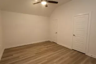 682 Falling Cave Dr, Willis, TX 77378 - Photo 6