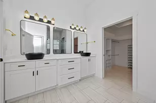 8006 Longridge Dr, Houston, TX 77055 - Photo 24