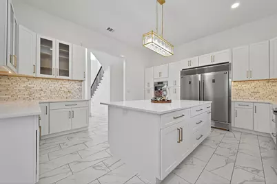 8006 Longridge Drive, Houston, TX 77055 - Photo 14