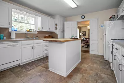 319 N Howard Street, Grapeland, TX 75844 - Photo 16