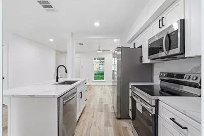 1936 Upland Drive, Houston, TX 77043 - Photo 12