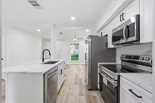 1936 Upland Dr, Houston, TX 77043 - Photo 12