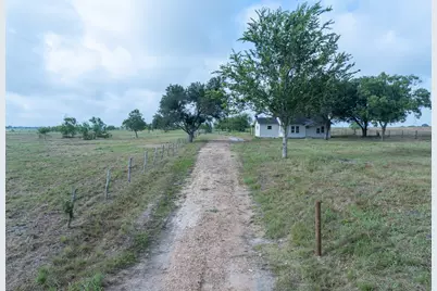 624 Berger Road, Schulenburg, TX 78945 - Photo 6