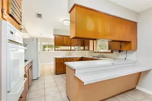 29518 W Hawthorne Dr, Spring, TX 77386 - Photo 4